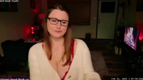 Snapshot of wildsouthernpeach chatting on 02.16.25 Ivy online show from 02.16.25