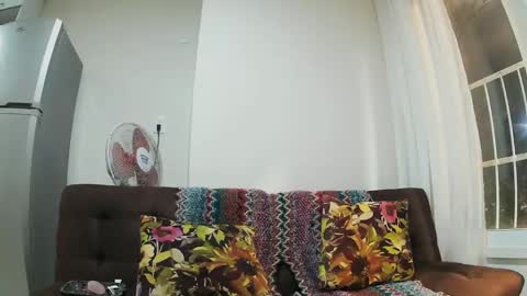 Wild Strawberry online show from 03.02.25