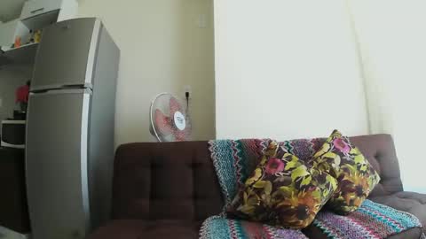 Wild Strawberry online show from 03.02.25