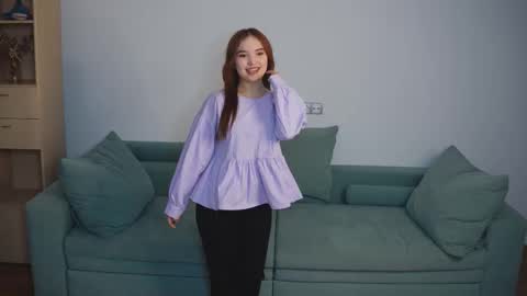 Snapshot of willodeanwassell chatting on 11.28.25 Lulu first day here online show from 11.28.25