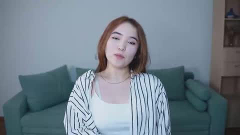 Snapshot of willodeanwassell chatting on 11.30.25 Lulu first day here online show from 11.30.25