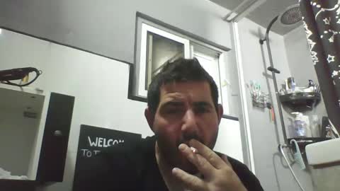 Snapshot of windowpane5 chatting on 12.25.24 windowpane online show from 12.25.24