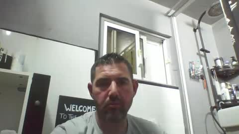 Snapshot of windowpane5 chatting on 01.14.25 windowpane online show from 01.14.25