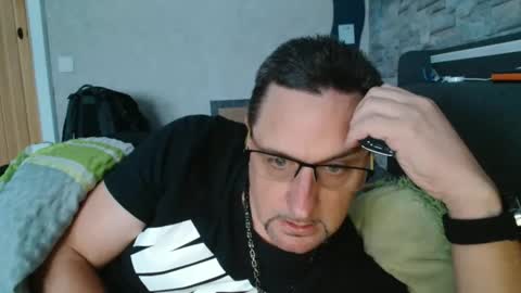 Snapshot of wirzwei8883 chatting on 09.28.25 Dirty online show from 09.28.25