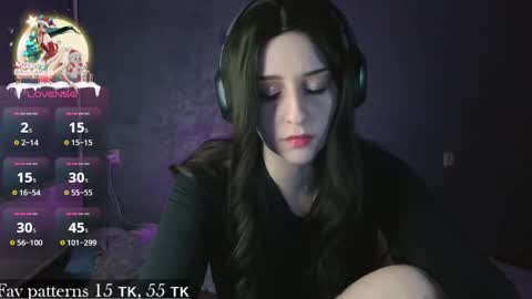 Snapshot of witchmooon chatting on 01.26.25 Kiara online show from 01.26.25