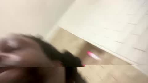 Snapshot of woodpipe69 chatting on 12.12.24 Woodpipe69 online show from 12.12.24