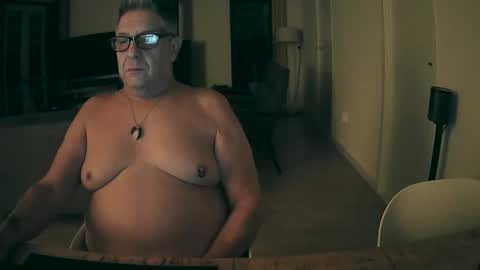 woodwurm and Snoeske online show from 11.15.25