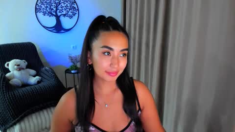 Snapshot of worldofkim chatting on 09.24.25 dudetta Kim online show from 09.24.25