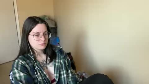 Snapshot of worship_lucina chatting on 01.17.25 Lucina online show from 01.17.25