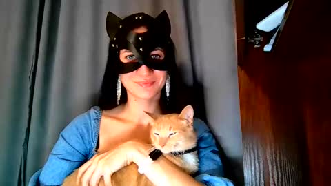 wow_dream_girl_ online show from 11.21.25