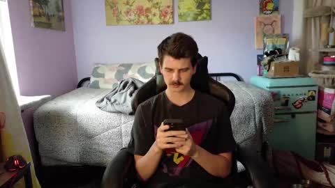 Snapshot of wyattfans_ chatting on 10.06.25 Wyatt online show from 10.06.25