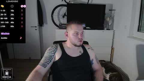 Snapshot of x19marco93x chatting on 12.19.24 x19marco93x online show from 12.19.24