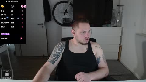 Snapshot of x19marco93x chatting on 02.16.25 x19marco93x online show from 02.16.25