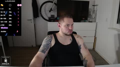 Snapshot of x19marco93x chatting on 02.20.25 x19marco93x online show from 02.20.25