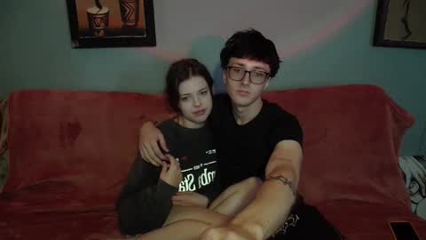 Snapshot of x_files_t chatting on 09.24.25 Philipp and Este online show from 09.24.25