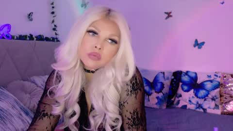 Snapshot of xalexax chatting on 10.05.25 sooo hey im Sperm Mystik from Fuckistan i want you full my all holes bcs i have penis fever online show from 10.05.25