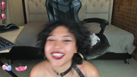 xami online show from 01.15.25
