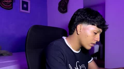 Snapshot of xander_bonnet1 chatting on 12.03.25 Xander bonnet online show from 12.03.25