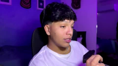 Snapshot of xander_bonnet1 chatting on 12.04.25 Xander bonnet online show from 12.04.25