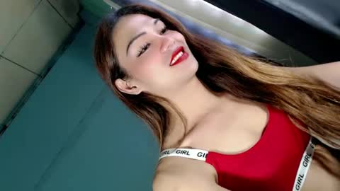 Snapshot of xangel_redx chatting on 12.17.24 ANGEL online show from 12.17.24