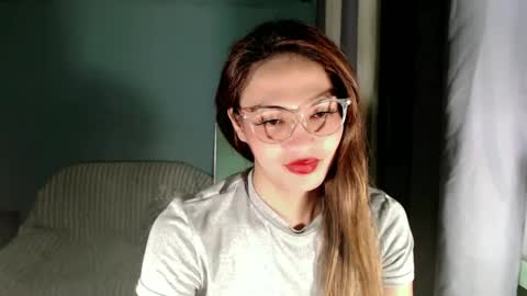 Snapshot of xangel_redx chatting on 12.22.24 ANGEL online show from 12.22.24