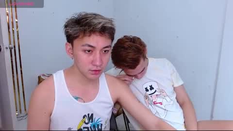 Snapshot of xasianprince4youx chatting on 10.28.25 khris online show from 10.28.25