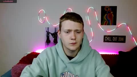 xavier_night81 online show from 11.20.25