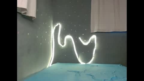 Snapshot of xcreamypussy chatting on 03.02.25 xcreamypussy online show from 03.02.25