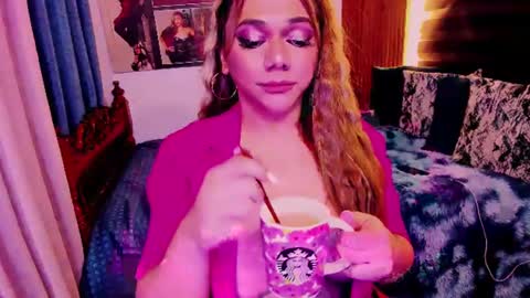 Snapshot of xdirtymistressx chatting on 02.10.25 XDirtymistressX online show from 02.10.25