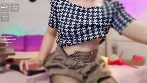 Snapshot of xiaots chatting on 11.29.25 xiaots online show from 11.29.25