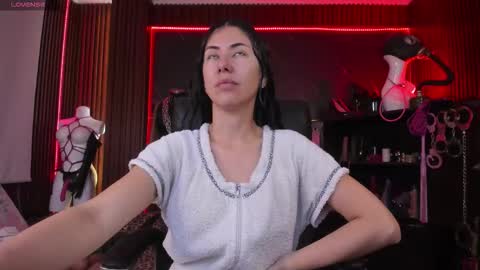 XiaQueen   I M online show from 11.28.25