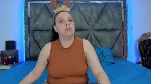 Snapshot of ximenarusso chatting on 12.15.24 online show from 12.15.24