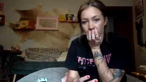 Snapshot of xlacyy chatting on 10.03.25 xLacyy online show from 10.03.25
