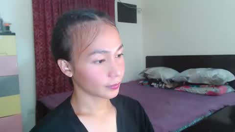 Snapshot of xlovely_destinyx chatting on 01.08.25 Alice online show from 01.08.25