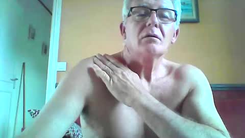 xmaeg3 online show from 11.06.25