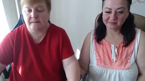 XMollyJaneX online show from 10.04.25