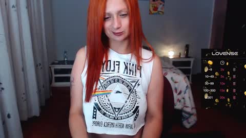 Snapshot of xnathashax1 chatting on 12.21.24 luciana online show from 12.21.24