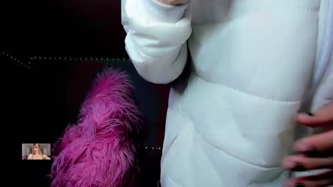 Snapshot of xthesexyboyx chatting on 10.04.25 Femboy Exotic online show from 10.04.25