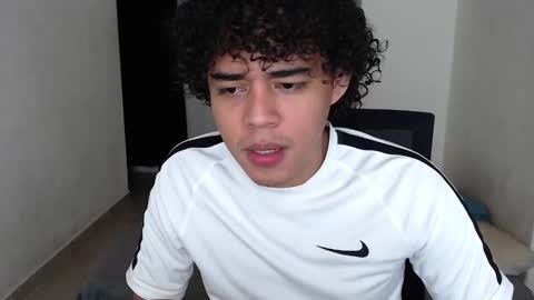 Snapshot of xtranherr chatting on 01.04.25 xtranherr online show from 01.04.25