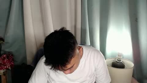 Snapshot of xxhotloyd_cummerx chatting on 12.09.24 Loyd online show from 12.09.24