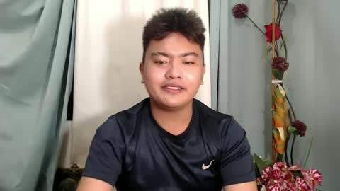 Snapshot of xxhotloyd_cummerx chatting on 12.30.24 Loyd online show from 12.30.24