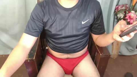 Snapshot of xxhotloyd_cummerx chatting on 01.12.25 Loyd online show from 01.12.25