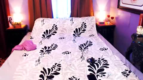 urperfection kelly online show from 02.03.25