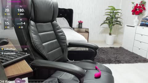 Snapshot of xxsecretdesirexx chatting on 01.09.25 xxsecretdesirexx Catalina online show from 01.09.25
