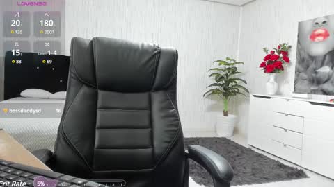Snapshot of xxsecretdesirexx chatting on 02.13.25 xxsecretdesirexx Catalina online show from 02.13.25