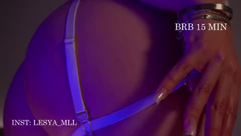 Snapshot of xxx_sunset chatting on 01.02.25 Molly online show from 01.02.25