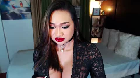 Snapshot of xxxgiganticoliviacummerxxx chatting on 02.16.25 OLIVIA online show from 02.16.25