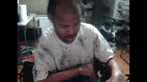 Snapshot of xxxonwheelz chatting on 10.09.25 xxxonwheelz online show from 10.09.25