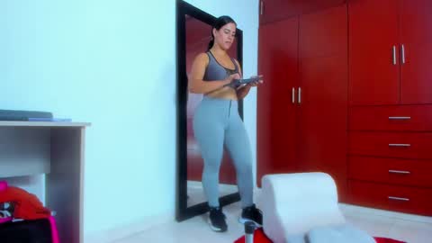 Snapshot of xxxtatianabustyxxx chatting on 02.10.25 xxxtatianabustyxxx online show from 02.10.25