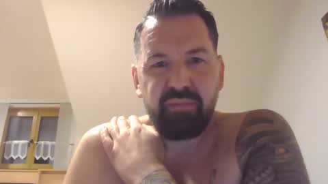 Snapshot of yakijoe chatting on 10.15.25 yakijoe online show from 10.15.25